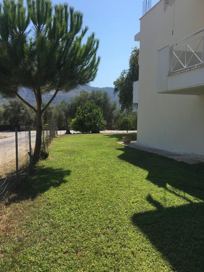 פלטאריה Armonia Apartment מראה חיצוני תמונה